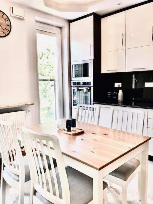 Nowoczesny Apartament Na Pradze Varsavia Esterno foto