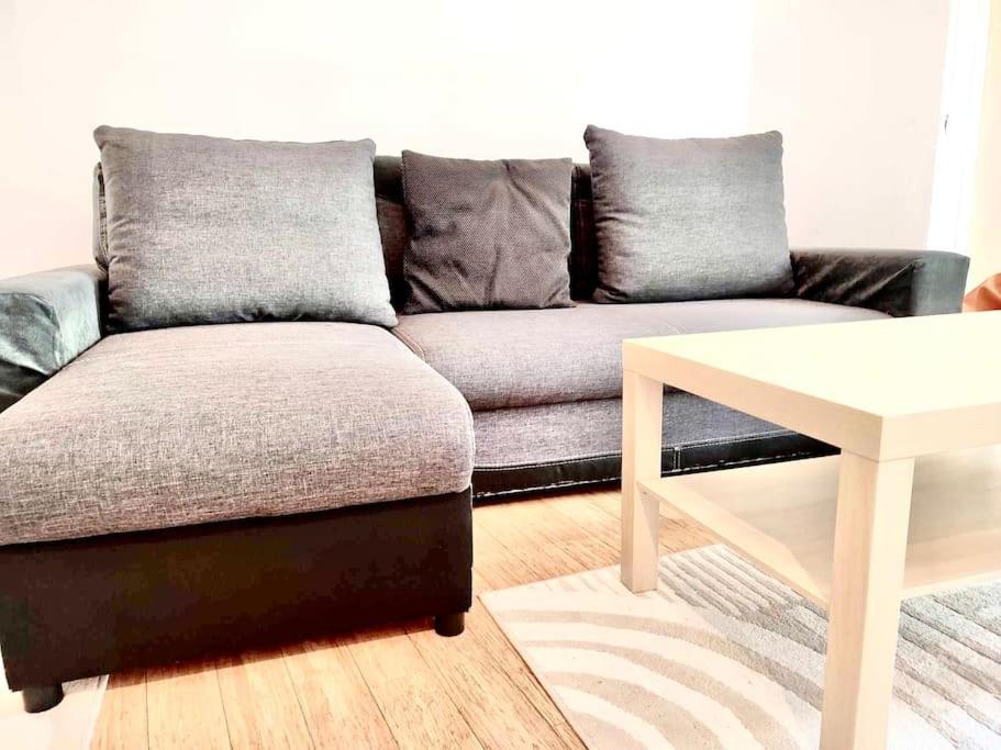 Nowoczesny Apartament Na Pradze Varsavia Esterno foto